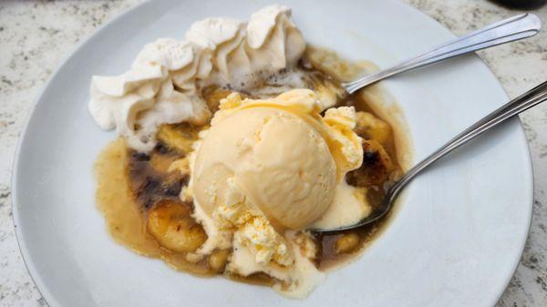 Amazing Bananas Foster dessert!