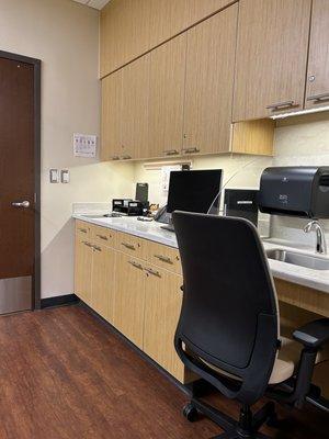 Picture of the Radiologist Tech desk/prep area at Atrium Health Davie Medical Center in the Radiology Department.