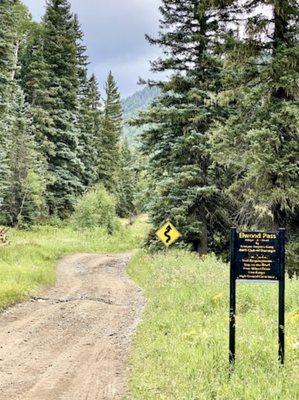 The beginning of Elwood Pass