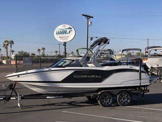 2019 MasterCraft NXT22. This boat is all MasterCraft at an affordable price! Come see our specials on the new NXT Series from MasterCraft!