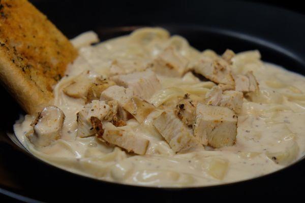 Fettuccini Chicken Alfredo