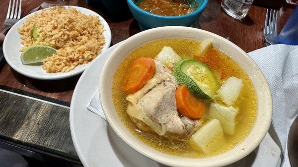 Caldo de Pollo