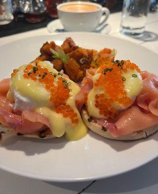 Egg Benedict, Salmon Caviar