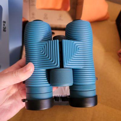 Field Issue Nocs binoculars