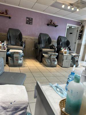 The pedicure area