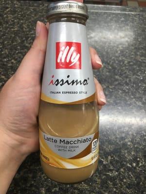 Did I also mention they have illy iced coffee ?!