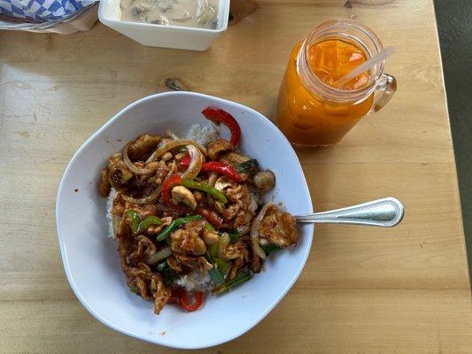 Thai iced tea with cashew chicken