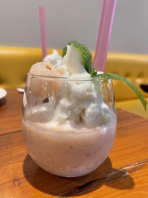 LYCHEE COCONUT FREEZE (NEW)