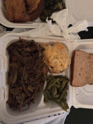 Brisket macaroni and cheese and string beans