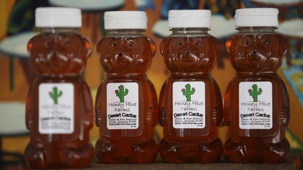 Arizona Cactus honey. Raw honey. Local raw honey from Arizona