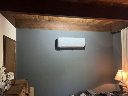 Ductless heat pump