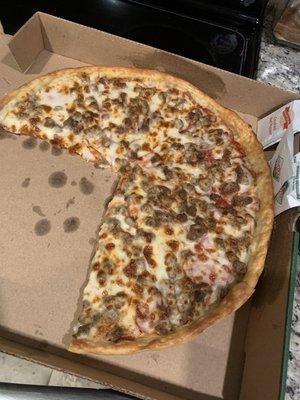 Meat To Please pizza