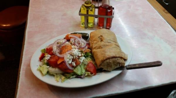 Spinach pie with Greek salad