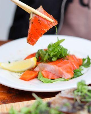 Salmon Carpaccio IG:@tinyhangrytiff