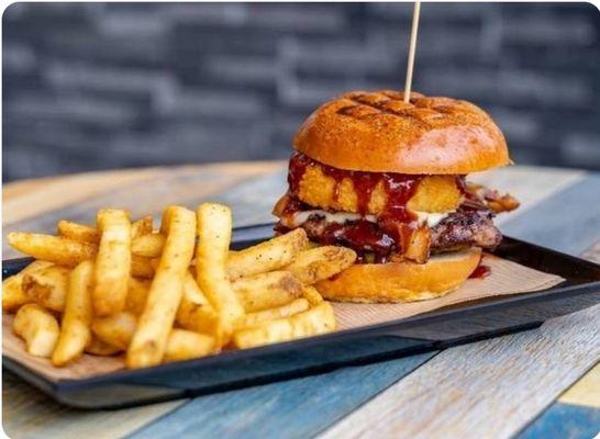 Bacon whiskey burger