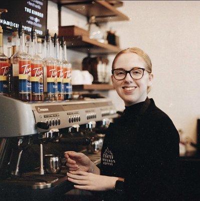 another barista pulling shots for some drinks!