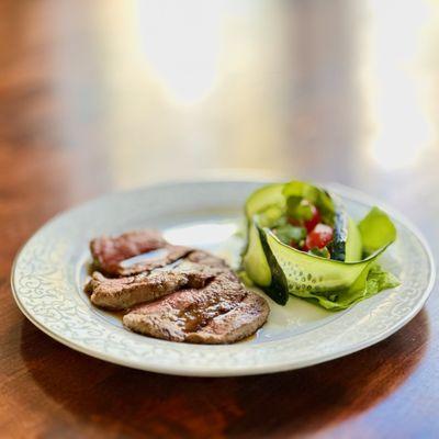 Filet mignon with tamarind sauce