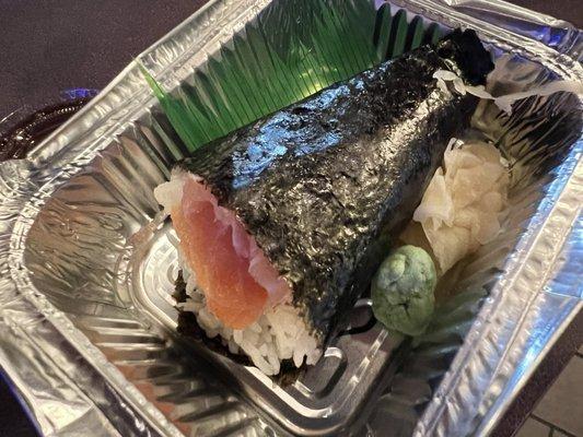 JR2. Salmon Hand Roll