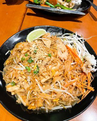 Chicken Pad Thai