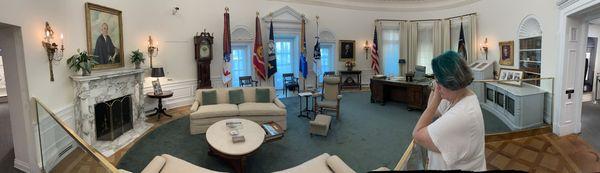 Replica of Oval Office