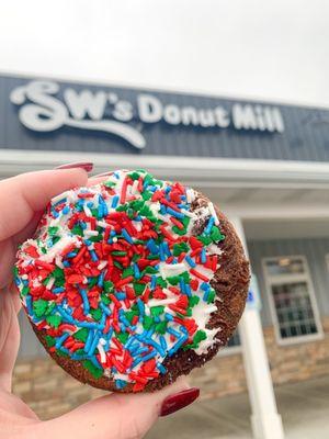 Chocolate Sprinkle Donut (@paigeeatshouston on IG)