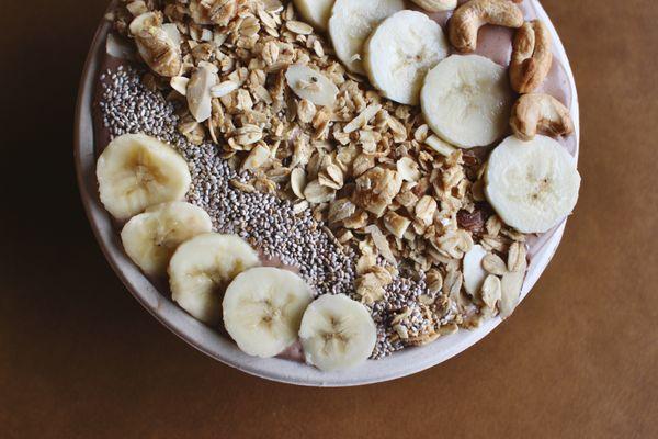 Peanut Butter Power Smoothie Bowl