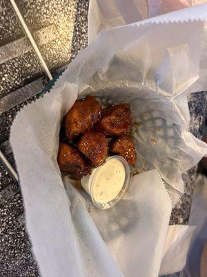 Boneless wings