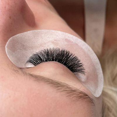 Butterfly Kiss Lash Boutique