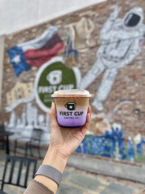 ig: @whatsviveating  |  ube shaken espresso