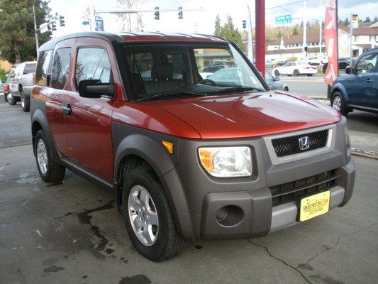 2003 Honda Element EX 4WD AT, 111,532K, No accident, no damage, 21 service history records. Maintenance performed at Honda dealership, $7990