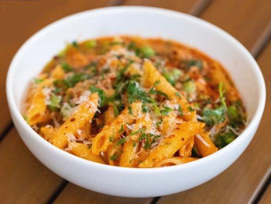 Penne pasta. Tasty because I love all Pasta, but the green peas threw me off. Sauce is more like stew...