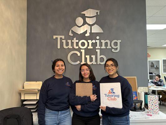 Meet our front desk staff who help with the day-to-day of our tutoring center !