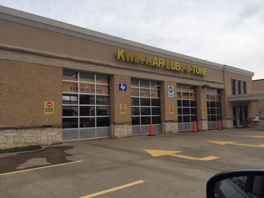 Stopped in today to get my tire pressure checked..... In and out in 2 minutes! Thanks for helping keep my family safe Kwik Kar!