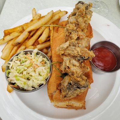 Oyster po boy