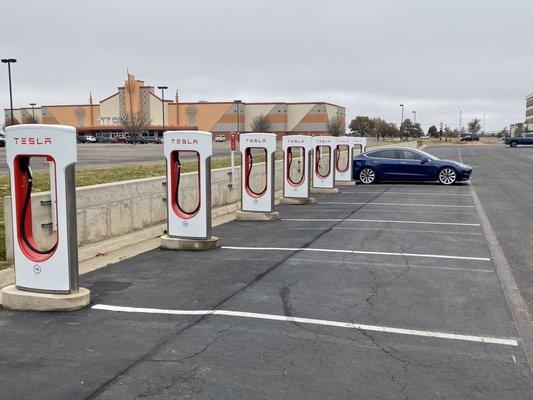 Amarillo Texas Tesla supercharging station behind the holiday inn.