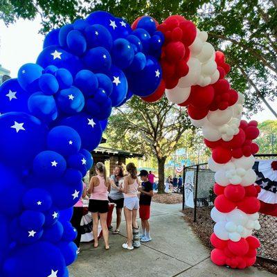 Balloon arches are the best for great entrances