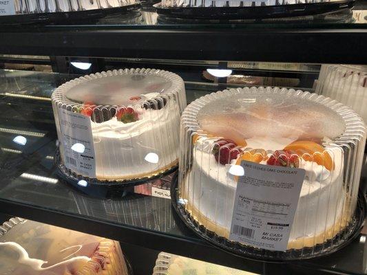 Mi Casa Market sells cakes