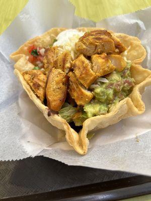 Tostada salad with chicken