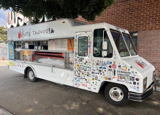 Much respects to Chef Roy Choi is the modern day pioneer of the food truck revolution so thank you!!!!!