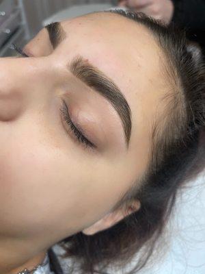 Basic brow wax with tint