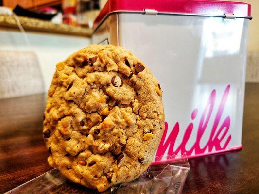 Compost cookie- A sweet and saltywith chocolate chips in a graham cracker base plus pretzels, potato chips, coffee, oats, and butterscotch.