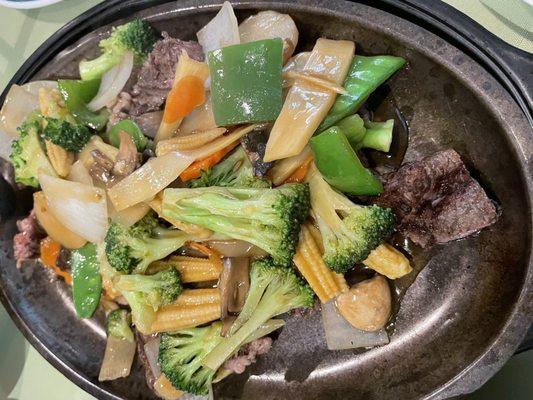 Peking steak and vegetables