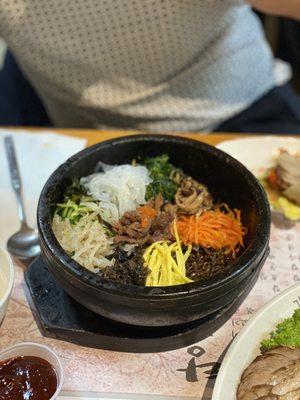 Dolsot bibimbap