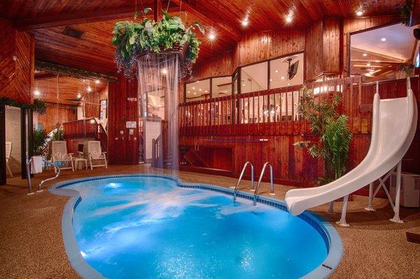 Chalet Swimming Pool Suite