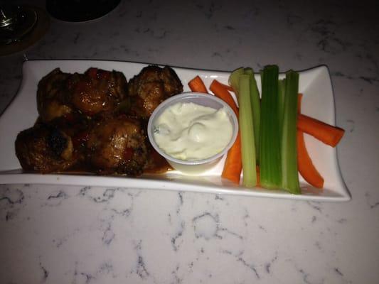 Jamaican wings, juicy and yummy!!