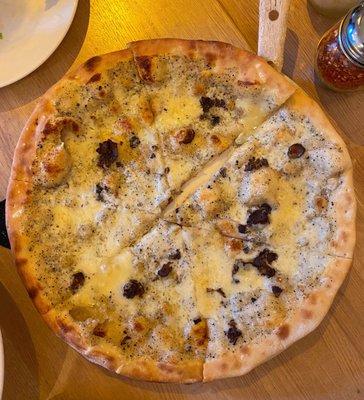 TARTUFO NERO - robiola, fontina, black truffle, truffle cheese, drizzled with truffle oil