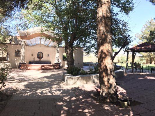 Lovely back yard, great for relaxing in the shade.