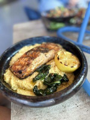 Salmon & grits