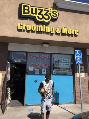 The grooming studio