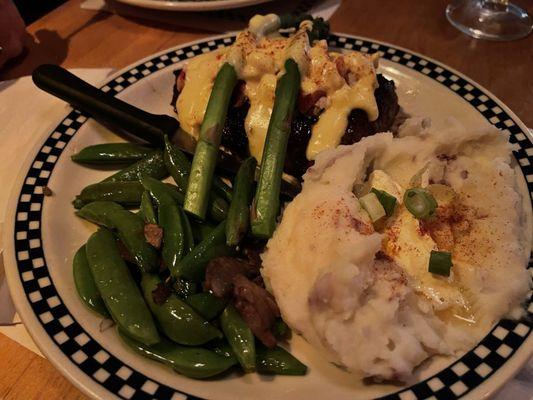 Top Sirloin, Garlic mashed potatoes, snow peas